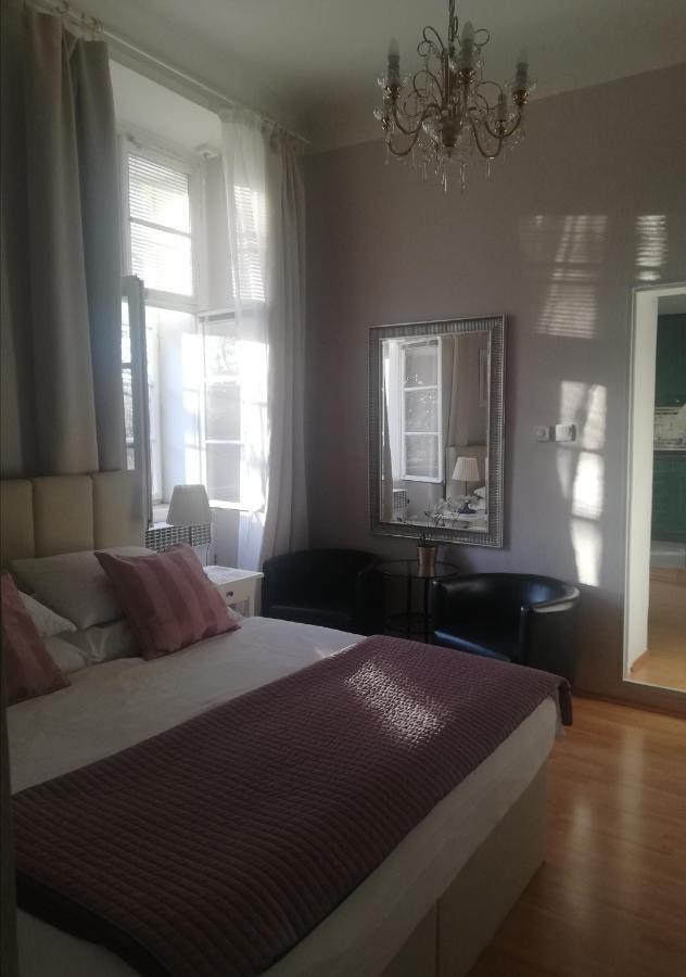 Apartment Karolina براغ المظهر الخارجي الصورة